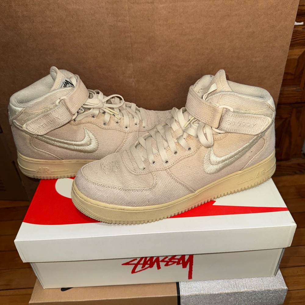 Nike x Stussy AF1 Mid Fossil